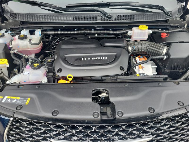 Used 2023 Chrysler Pacifica Hybrid LimitedImage 26