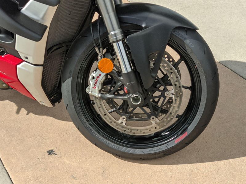 Used 2021 Ducati STREETFIGHTER V4 Image 19