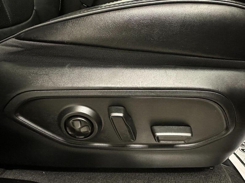 2021 Jeep Grand Cherokee L OverlandImage 36