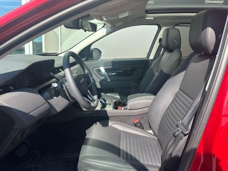 2025 Land Rover Discovery Sport S