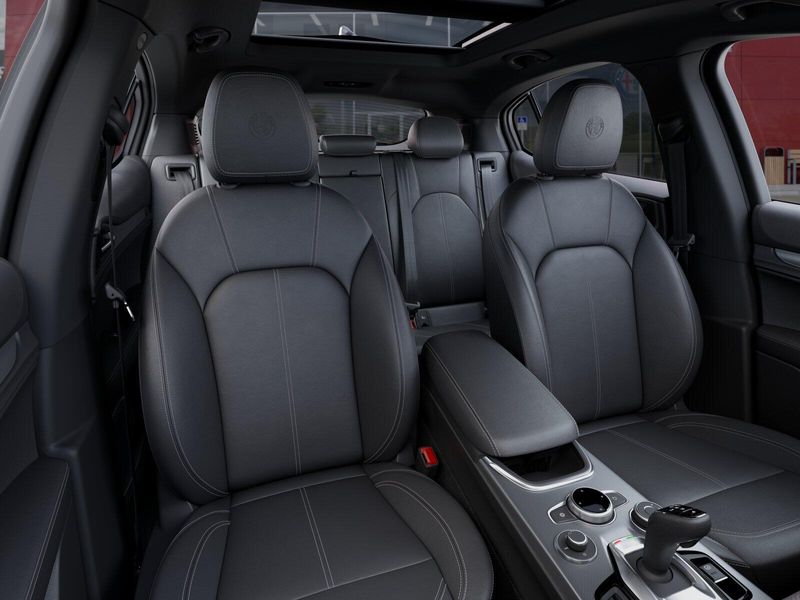 New 2025 Alfa Romeo Stelvio AwdImage 30