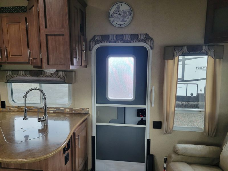 Used 2020 NORTHWOOD MFG ARCTIC FOX 29-5T Image 34