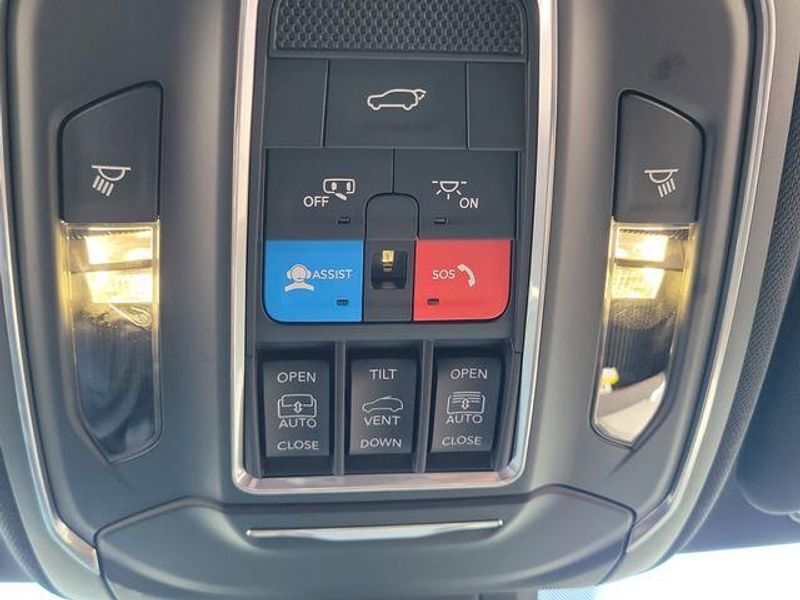 New 2026 Jeep Cherokee Limited 4x4