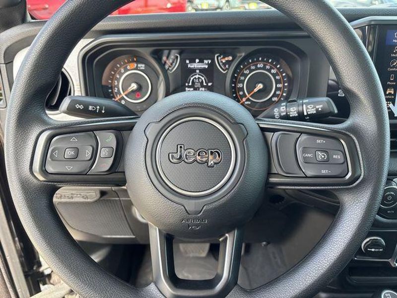 New 2026 Jeep Wrangler 4-door SportImage 17