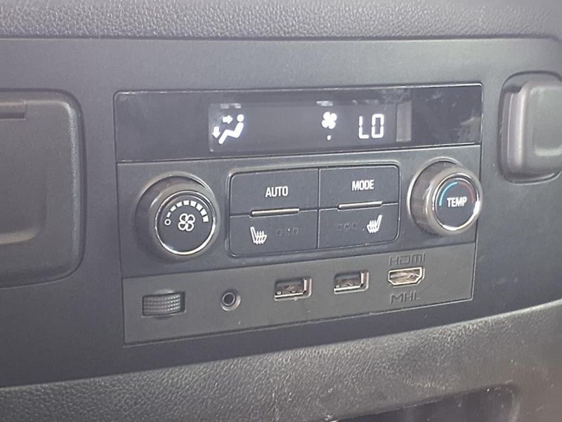 Used 2017 GMC Yukon DenaliImage 22