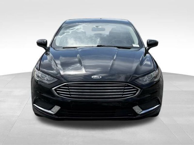 Used 2018 Ford Fusion SE