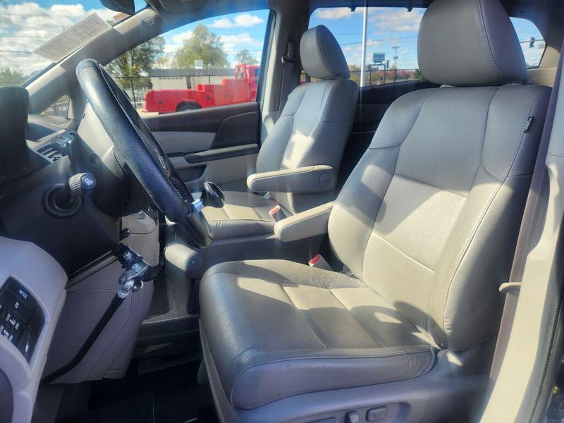 2015 Honda Odyssey EX-LImage 23