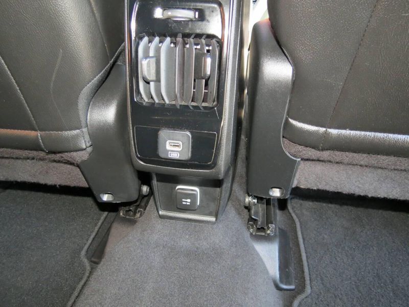 Used 2024 Jeep Compass Limited 4x4 4dr SUVImage 10