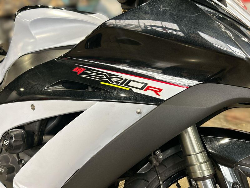 2013 Kawasaki NINJA ZX10R Image 20