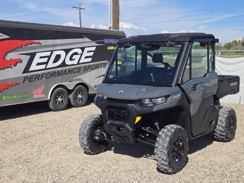 New 2027 Can-Am DEFENDER DPS CAB HD9 