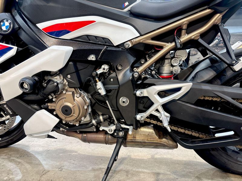 Used 2022 BMW S 1000 R Image 17