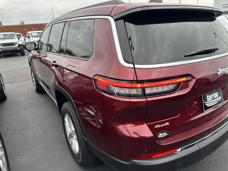 New 2025 Jeep Grand Cherokee L Laredo X 4x4Image 9