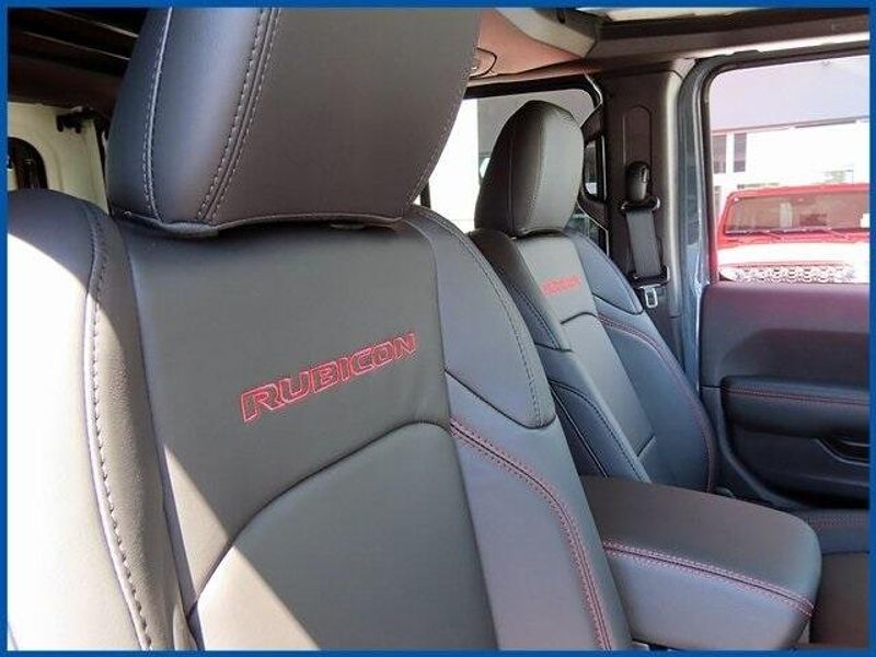 New 2025 Jeep Wrangler Rubicon XImage 9