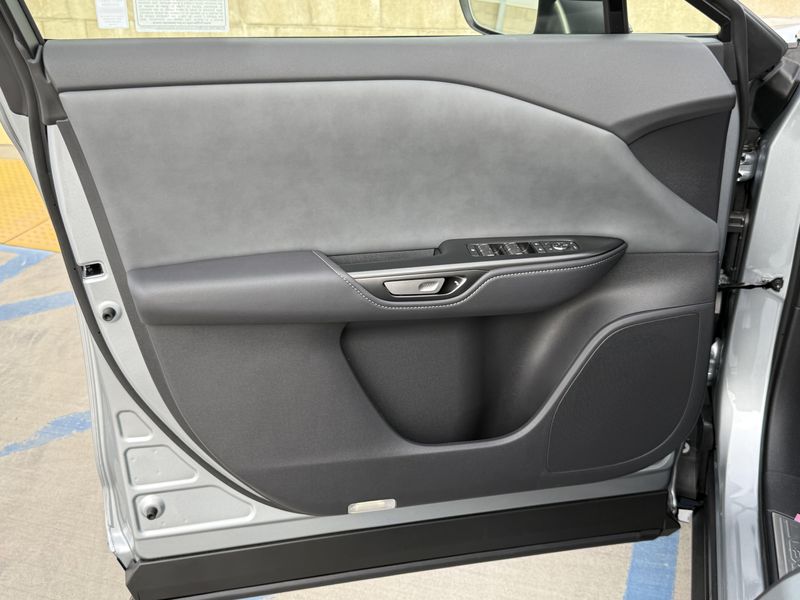 New 2026 Lexus RZ 350eImage 16