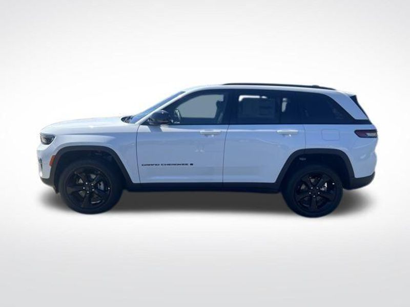 2025 Jeep Grand Cherokee Altitude X2025 Jeep Grand Cherokee Altitude 4x4
