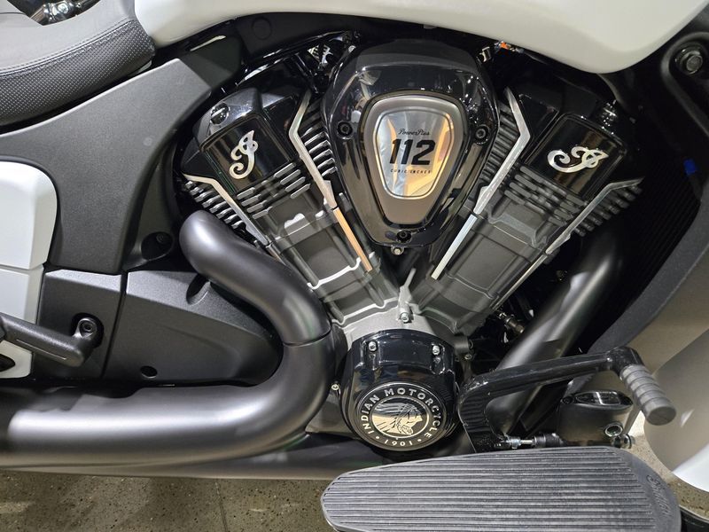 NEW 2025 INDIAN MOTORCYCLE CHIEFTAIN POWERPLUS DARK HORSE 112 RA Image 9