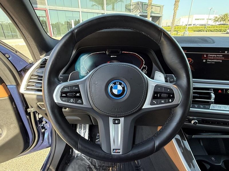 2022 BMW X5 xDrive45eImage 25