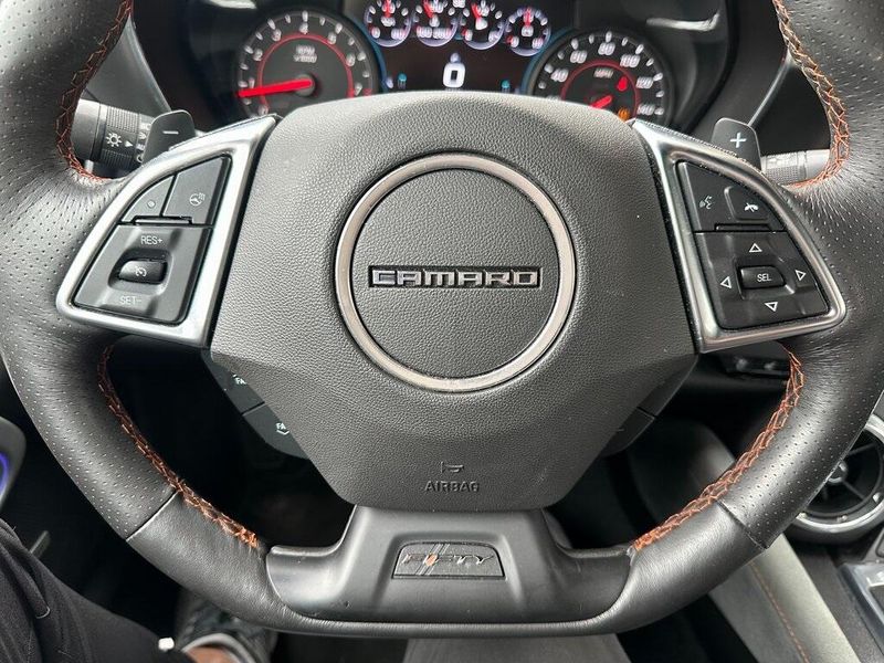 2017 Chevrolet Camaro 2LTImage 3