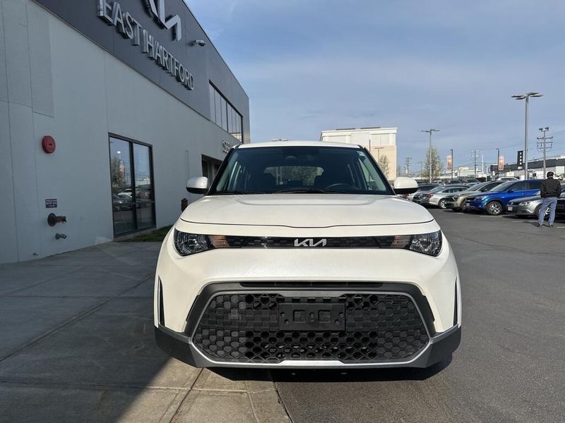 2023 Kia Soul LXImage 2