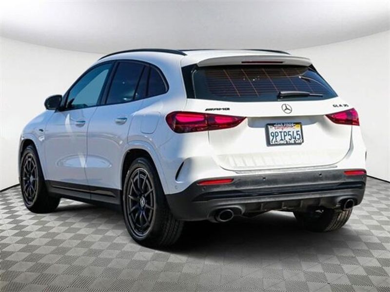 2024 Mercedes-Benz GLA 35 AMGImage 8