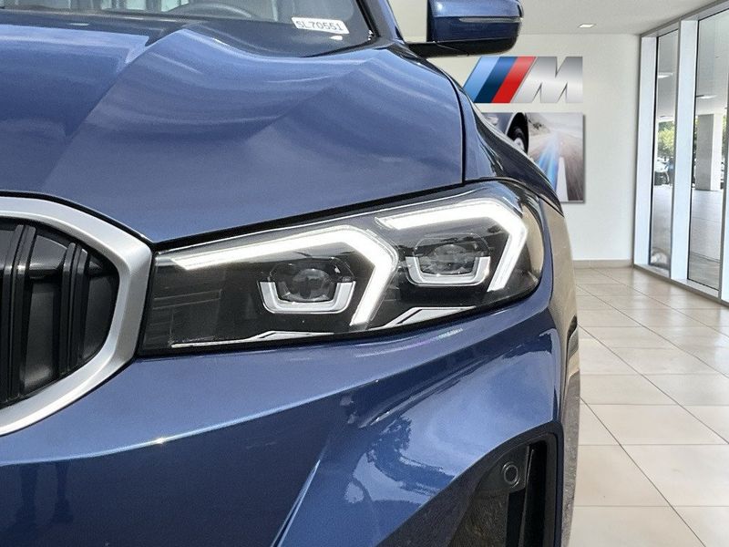 2023 BMW 3 Series 330iImage 11