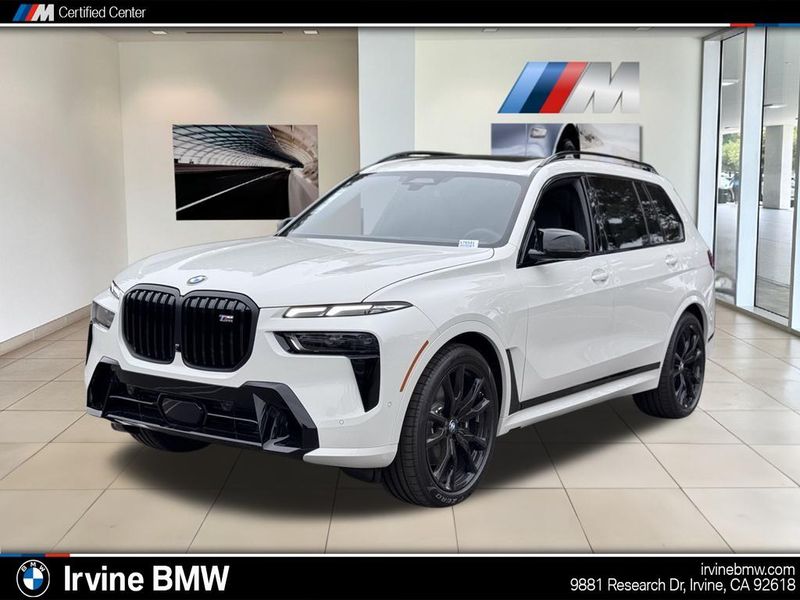 2025 BMW X7 M60iImage 1