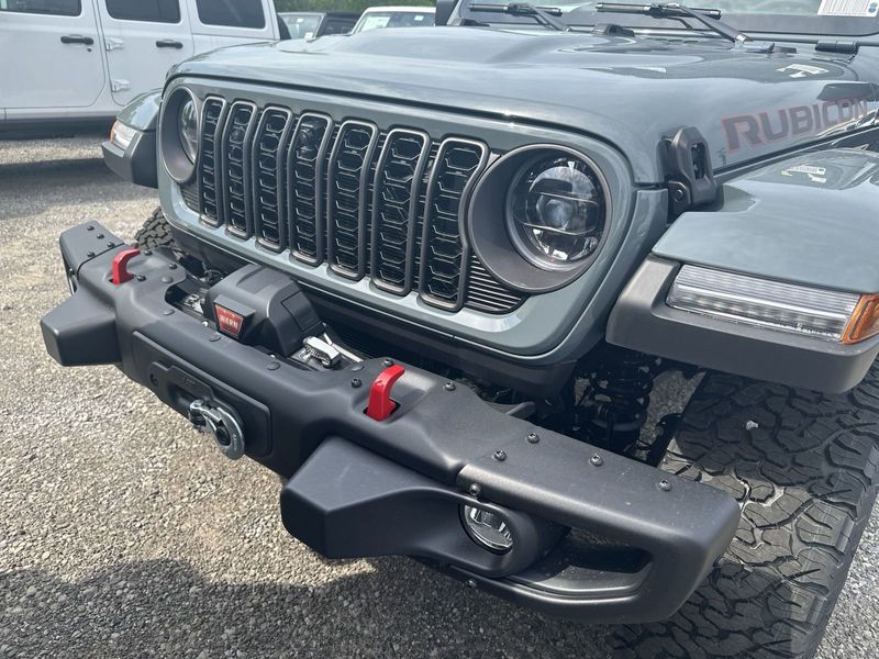 2024 Jeep Wrangler 4-door Rubicon XImage 4