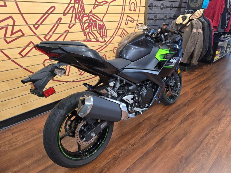 Used 2023 Kawasaki Ninja 400 Image 6