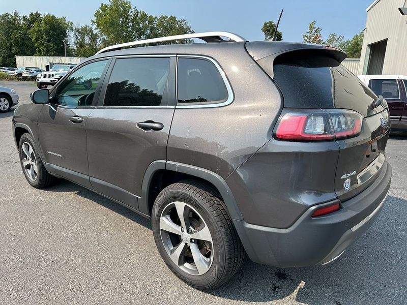 2019 Jeep Cherokee LimitedImage 16