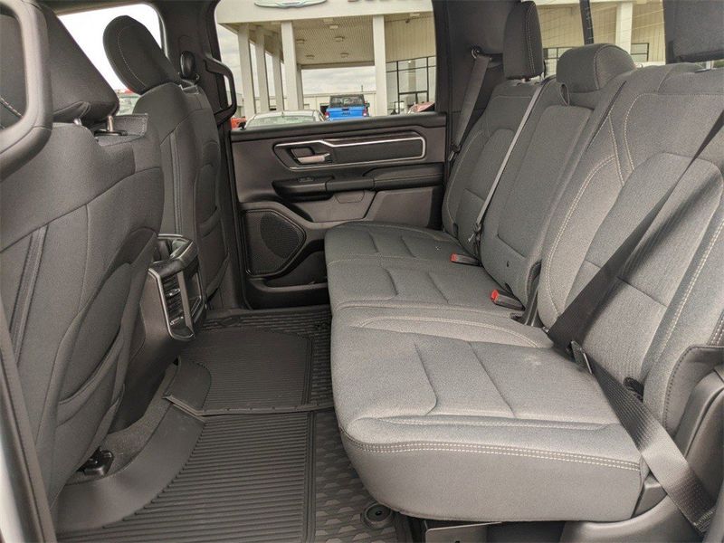 2023 RAM 1500 Big Horn Crew Cab 4x4 5