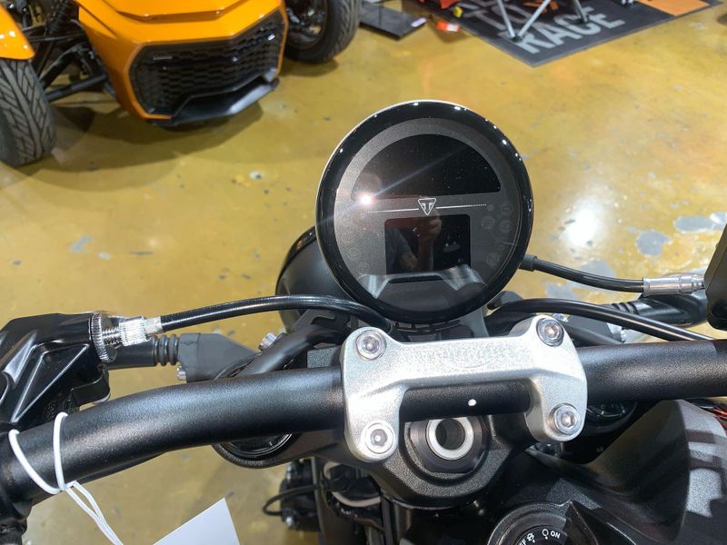 New 2025 Triumph TRIDENT 660 Image 19