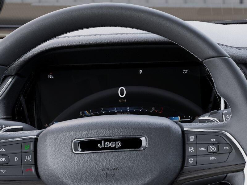 New 2026 Jeep Grand Cherokee L Limited 4x4Image 17