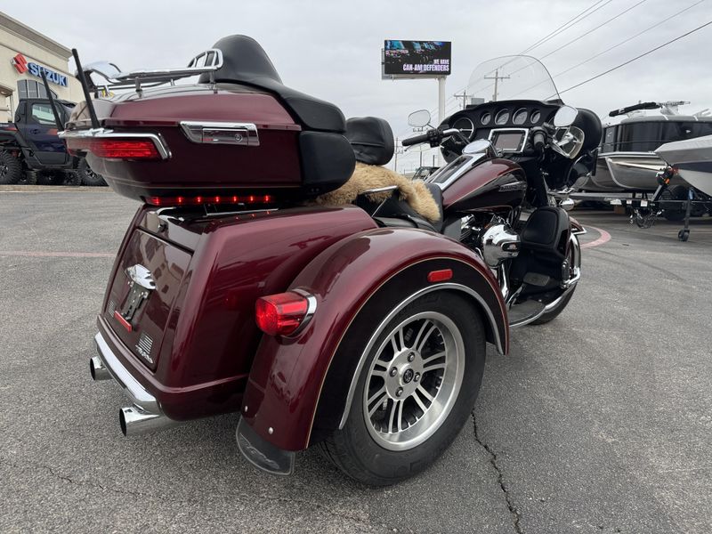 2014 HARLEY TRIKE TRI GLIDE ULTRA REDImage 5