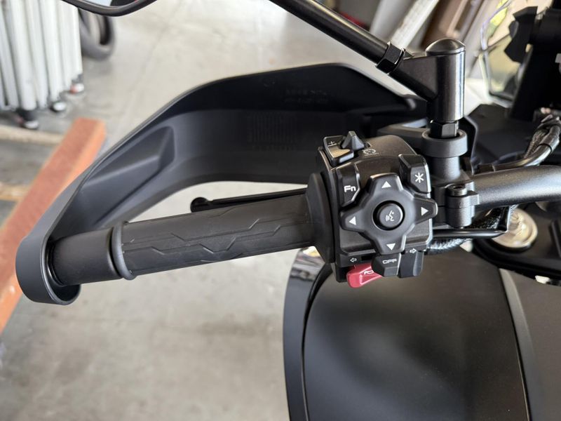 New 2025 CFMOTO IBEX 800-E Image 10