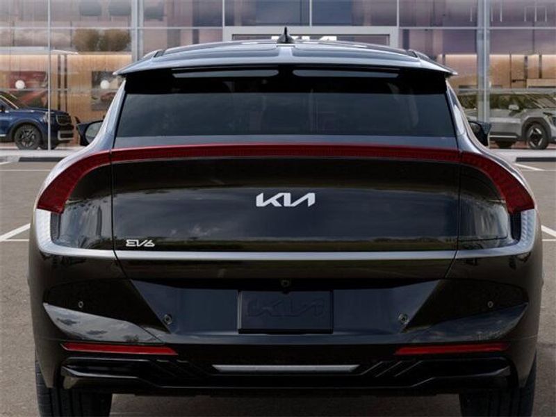 2025 Kia EV6 LightImage 13