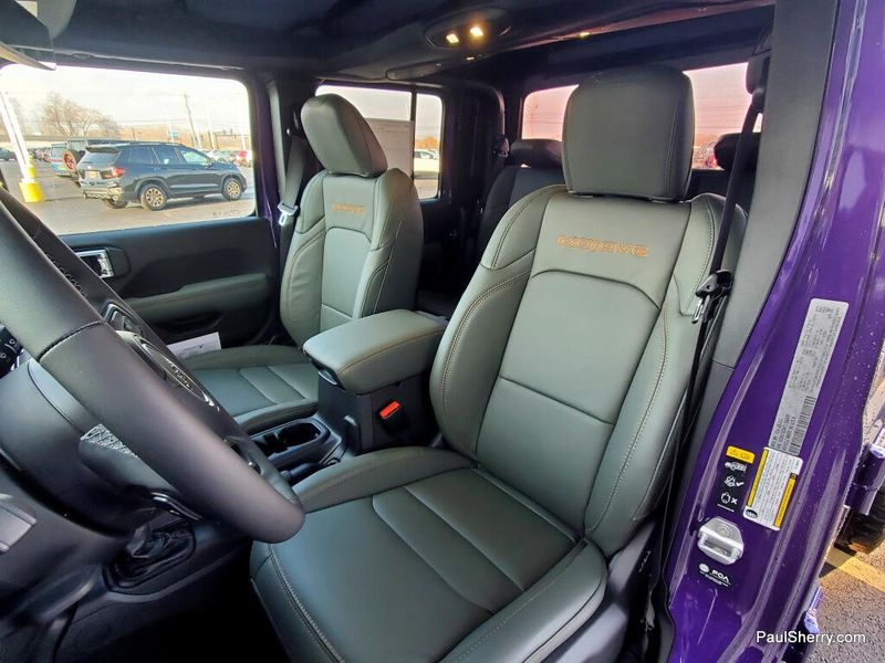 New 2026 Jeep Gladiator Mojave 4x4