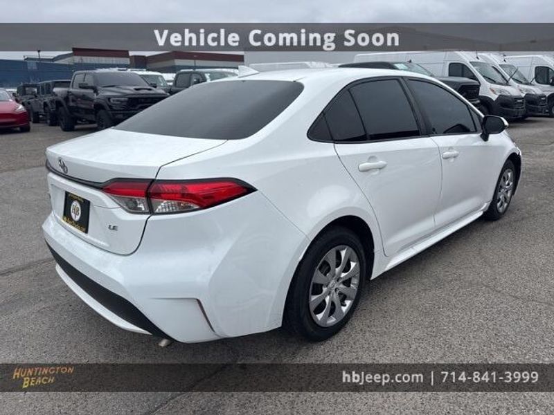 2021 Toyota Corolla LEImage 5