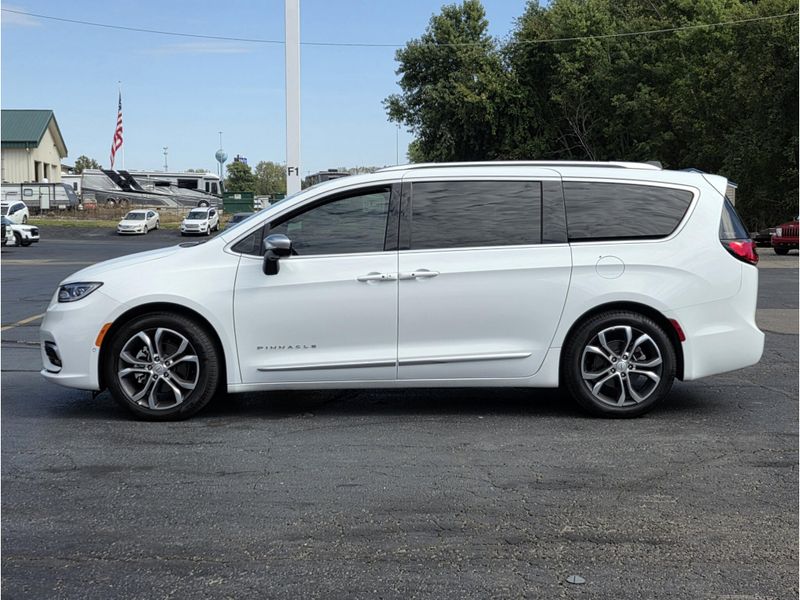 Used 2026 Chrysler Pacifica Pinnacle