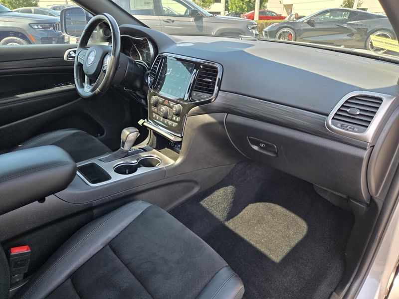 Used 2021 Jeep Grand Cherokee Laredo X 4x4