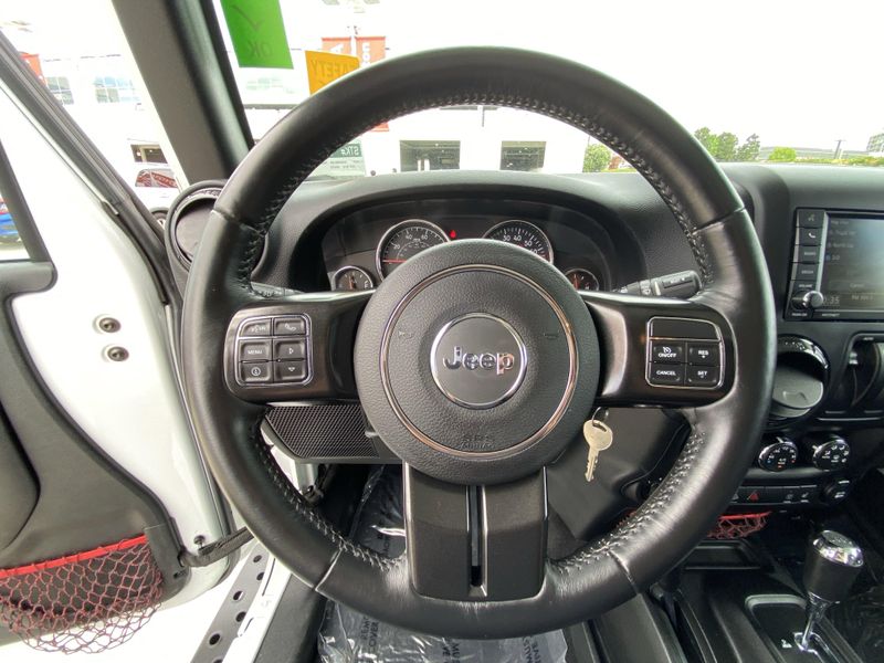 2017 Jeep Wrangler JK Rubicon ReconImage 26