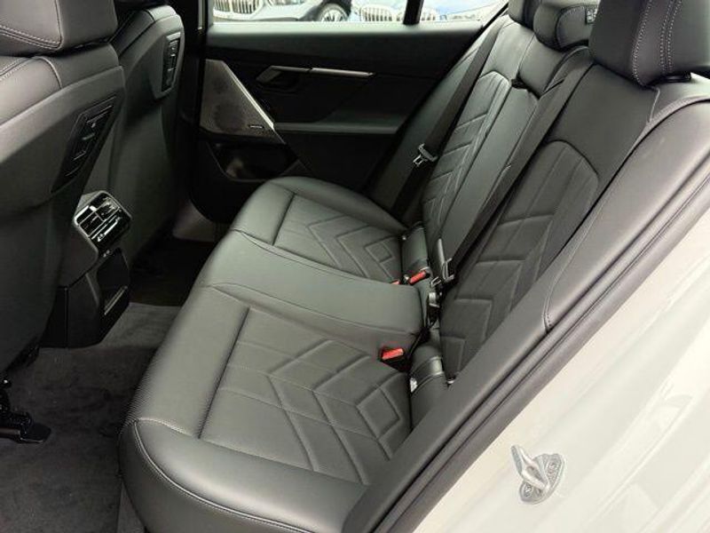 New 2026 BMW 5 Series 530iImage 27