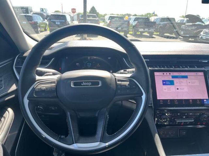 2022 Jeep Grand Cherokee L LimitedImage 13