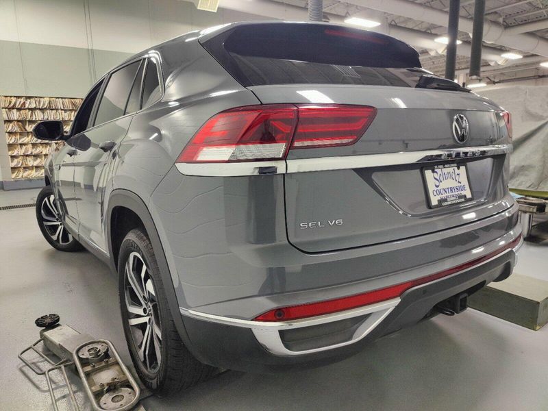 2023 Volkswagen Atlas Cross Sport V6 SEL AWD w/Sunroof/NavImage 13