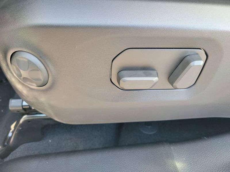 New 2026 Jeep Gladiator Mojave 4x4