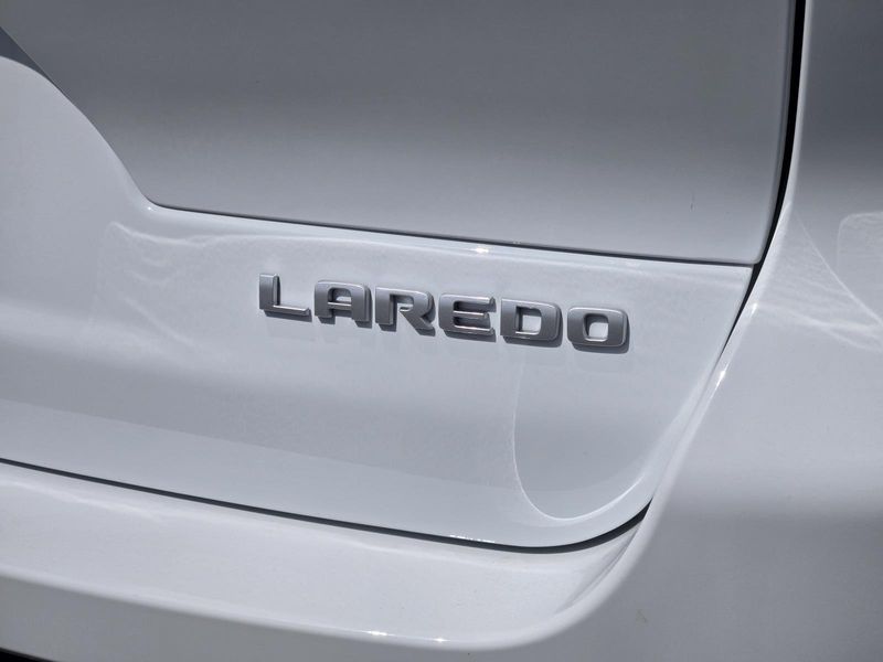 New 2026 Jeep Grand Cherokee L Laredo X 4x2
