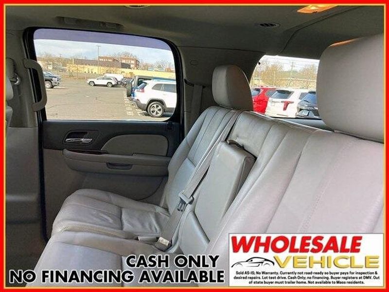2012 GMC Yukon XL 1500 SLT 1500Image 11