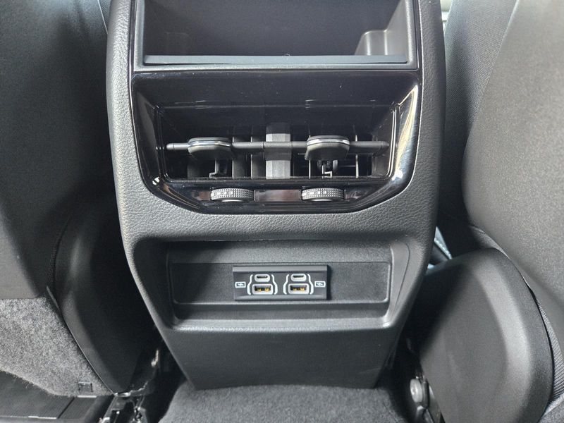 Used 2025 Jeep Grand Cherokee Laredo X 4x2