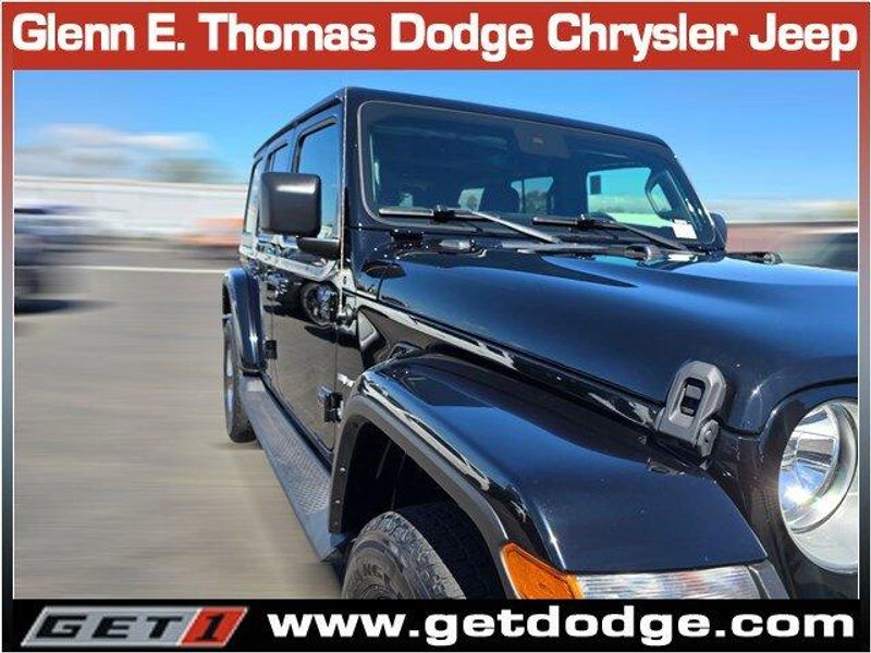2021 Jeep Wrangler Unlimited Sahara photo 6