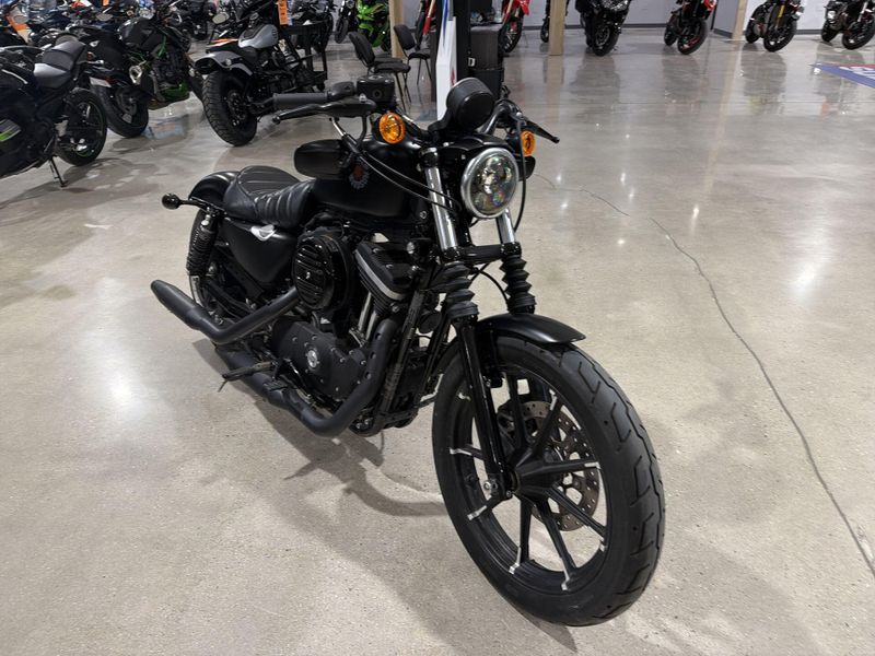 Used 2020 Harley-Davidson SPORTSTER IRON 883 Image 11