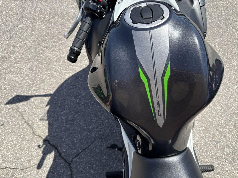 Used 2022 Kawasaki NINJA 650 ABS Image 19